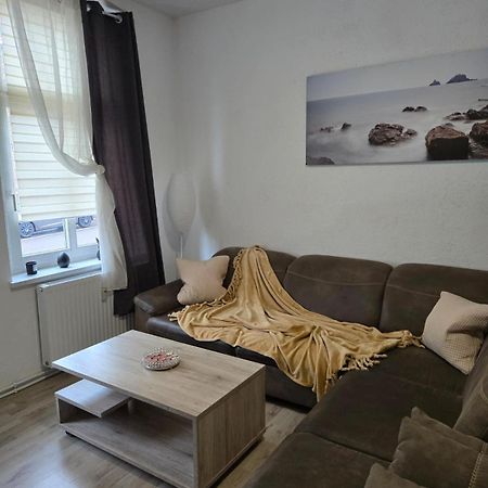 Ferienwohnung Am Bahnhof Бернбург Экстерьер фото
